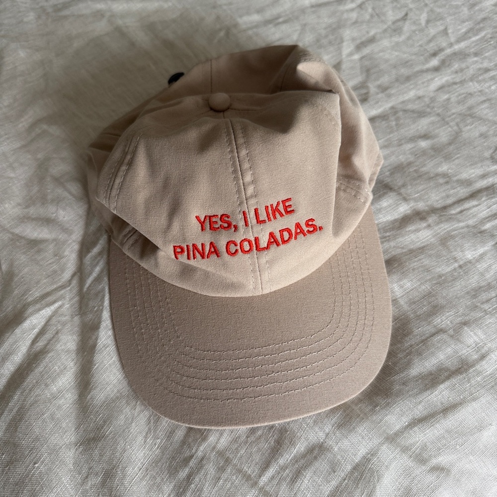 NWOT - Beige organic cotton baseball cap